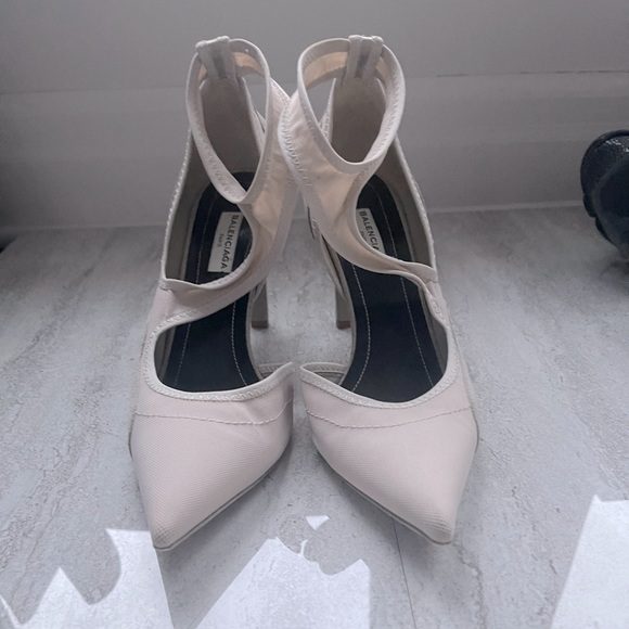 Balenciaga Heels - Picture 1 of 5